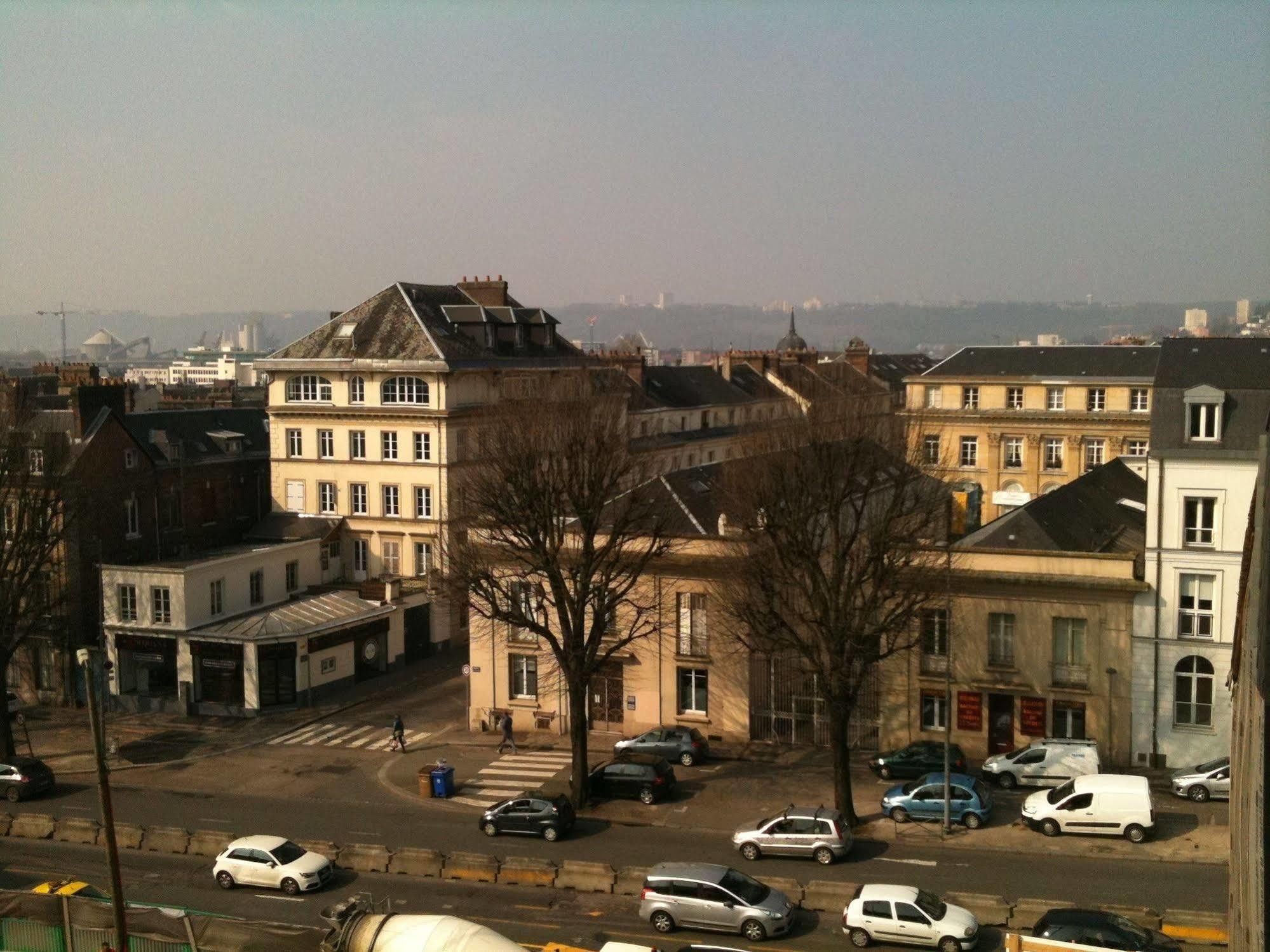 Hotel Dandy Rouen Centre Bagian luar foto